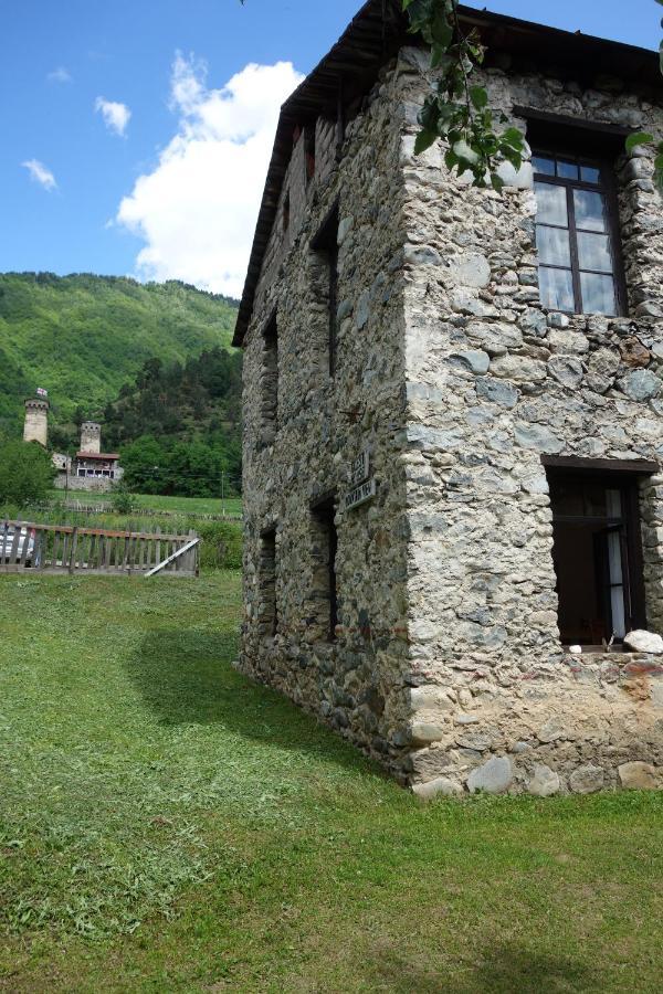 Guesthouse Mountain View Mestia Exterior foto